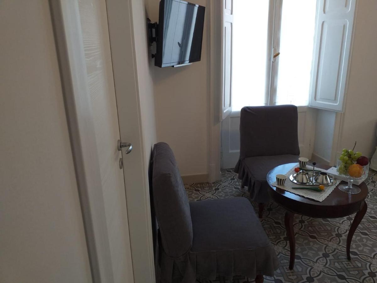 B&B Le Muse Crotone Exterior photo